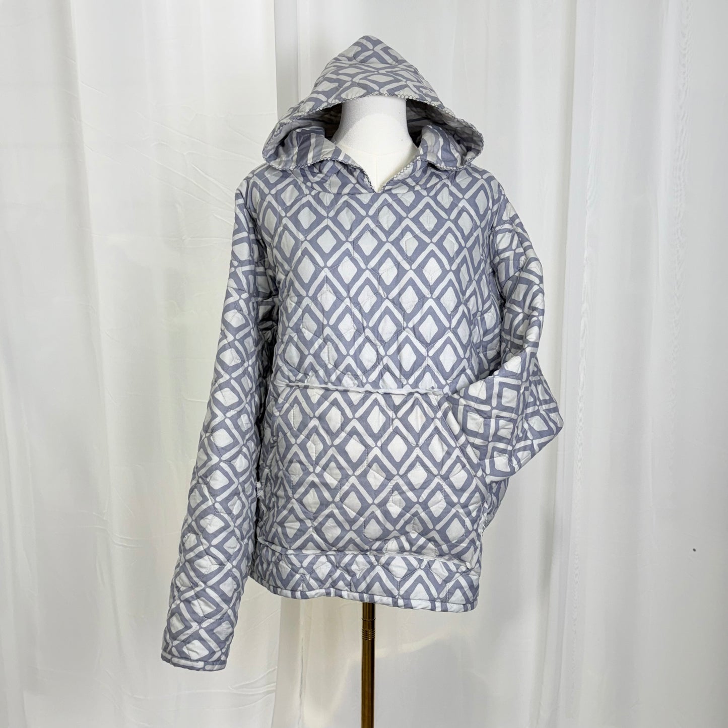 Feeling Gray Quiltoodie (2XL)