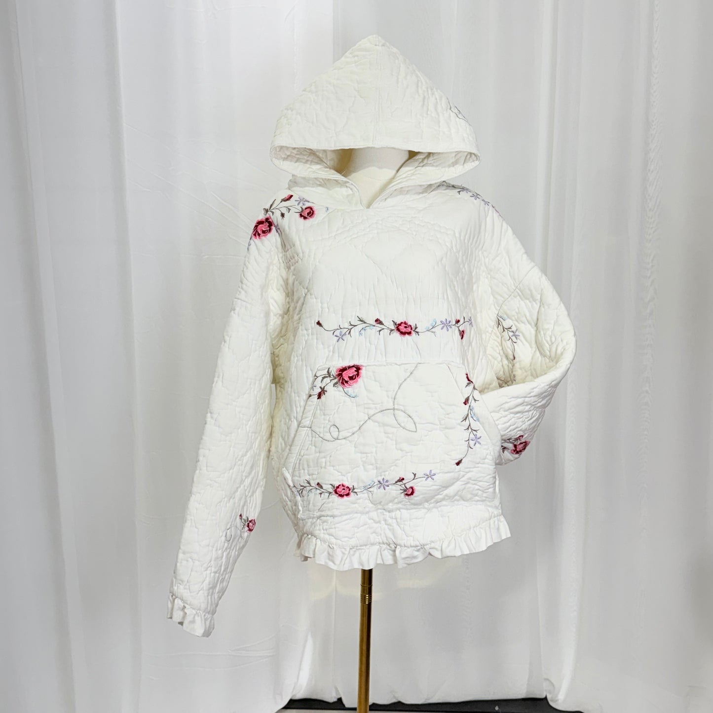 White Rose Quiltoodie (L)